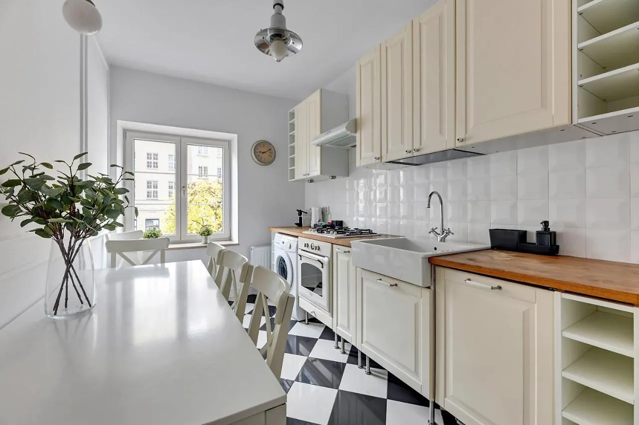 Dlugi Targ Street, Main Old Town & Riverside By Downtown Apartments Gdansk