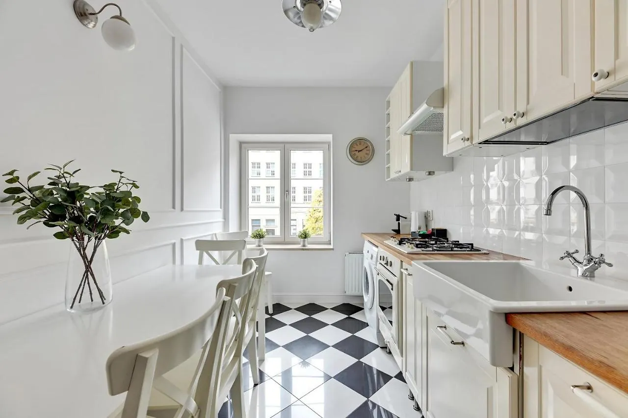 Dlugi Targ Street, Main Old Town & Riverside By Downtown Apartments Gdansk 0*,  Poland