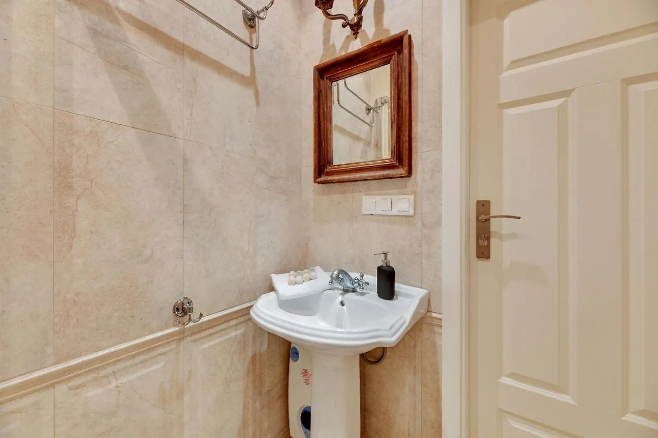 Dlugi Targ Street, Main Old Town & Riverside By Downtown Apartments Gdansk